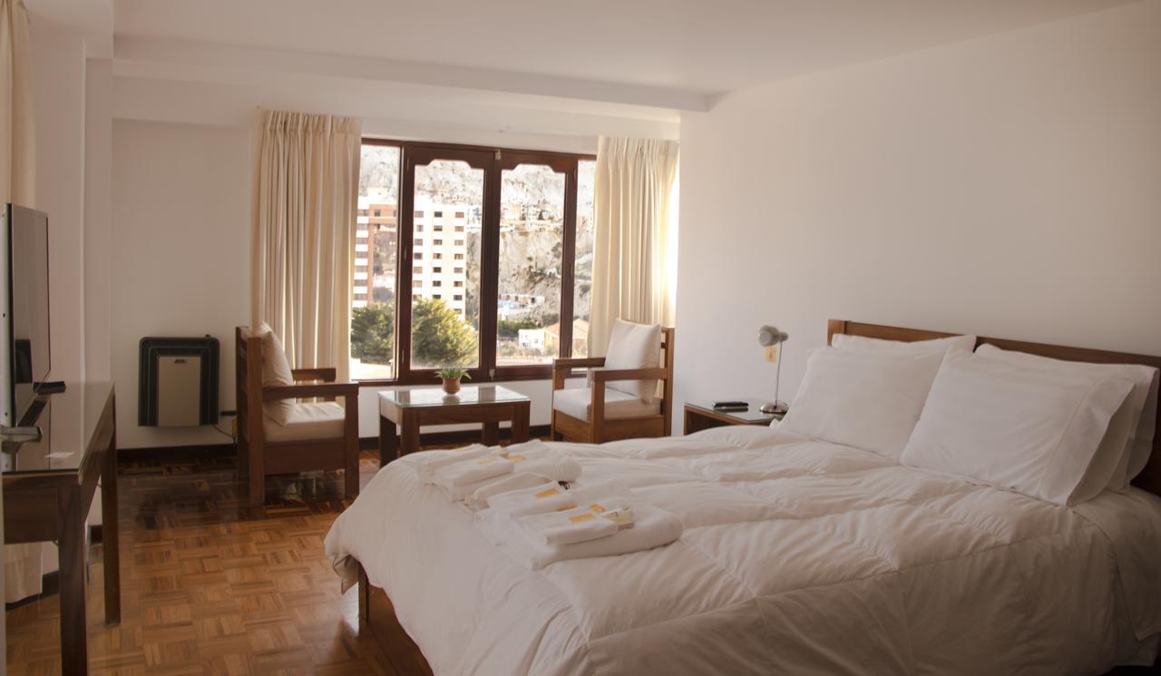 Qhini Boutique Hotel 3*